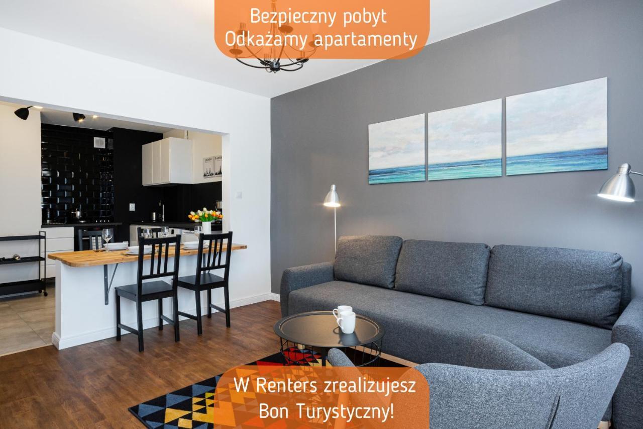 First By Renters Varsavia
